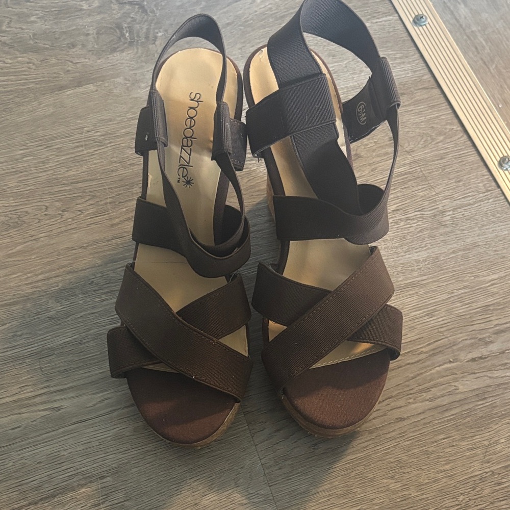 Shoe Dazzle Dark Brown Strappy Sandals